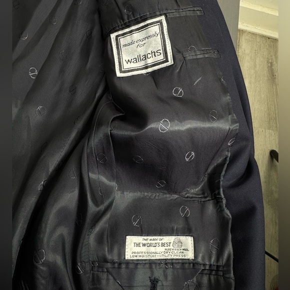 Vintage Navy Wool Christian Dior Blazer With Gold Buttons 41R - Picture 6 of 10